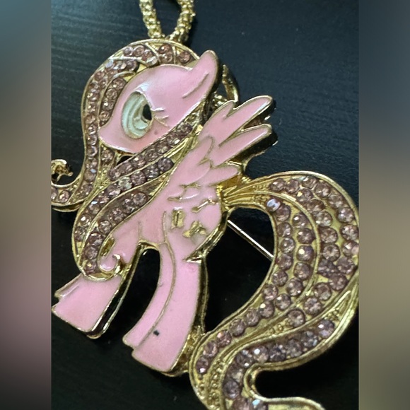 🩷 NWT! Pink Pegasus Necklace & Brooch - Picture 9 of 9